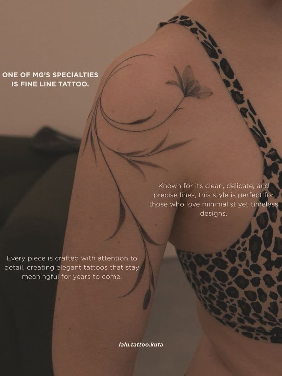 Tato floral fine line di bahu